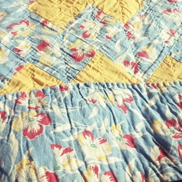 Very Old Quilt, Possibly Feedsack - Picture 5 of 7
